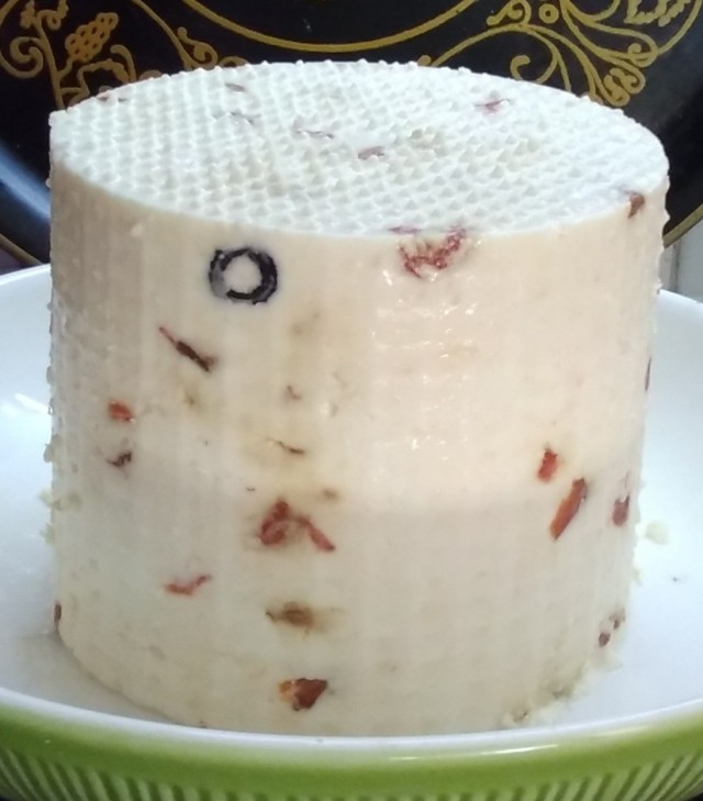 Адыгейский сыр (без сыворотки)
