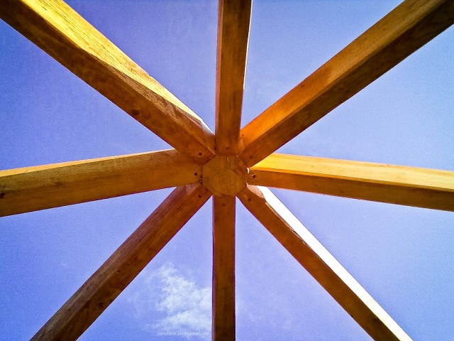 восьмиугольная крыша