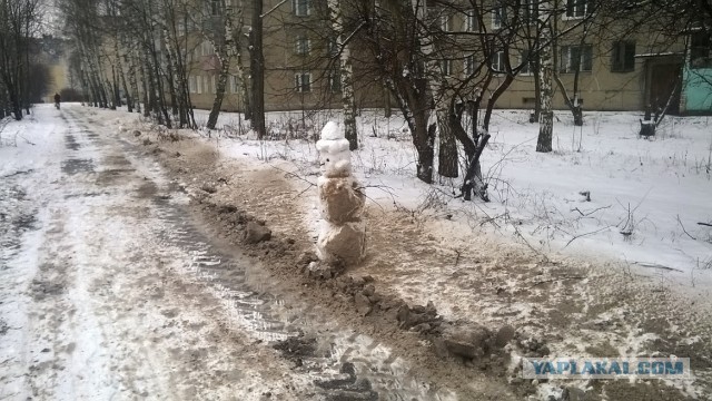 В Омске +1 и снег...Появилось много снеговиков