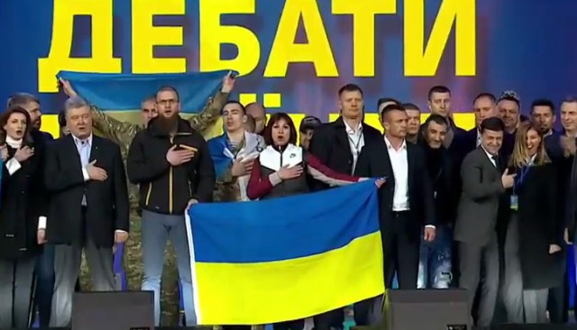 Зеленский и Порошенко: дебаты с переводом на русский язык | LIVE