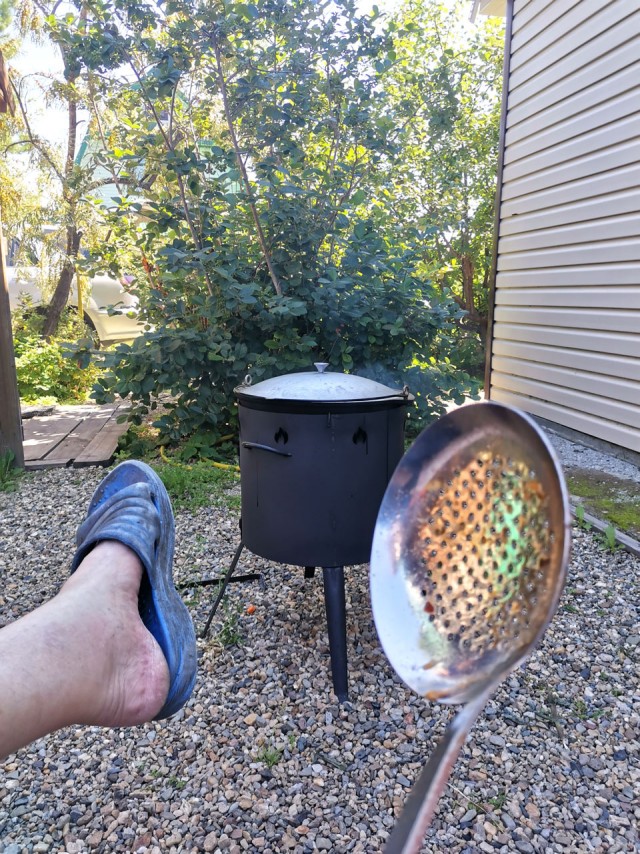 Кто чем на кухне орудует?