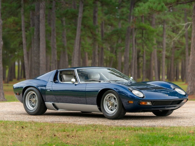 10 самых дорогих автомобилей аукциона Mecum за 2022 год.