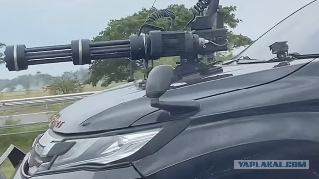 А он хорош!