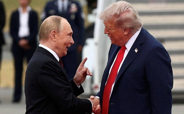 Трамп приостановил действие закона об антироссийских санкциях.