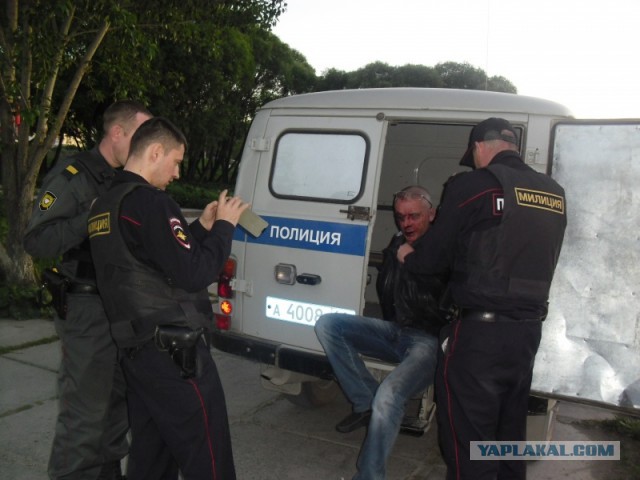 В Первоуральске мужчина открыл стрельбу