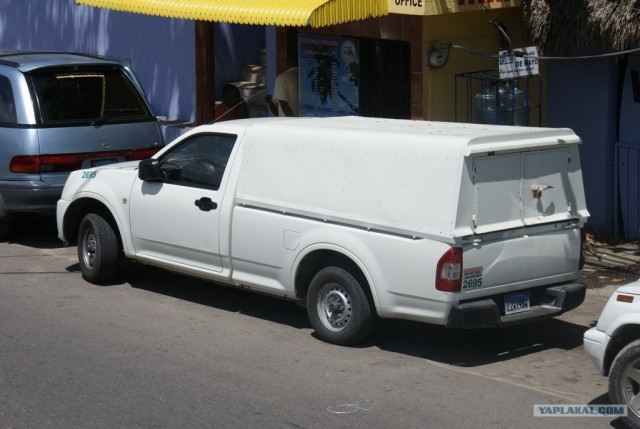 Доминикана - автомобили,дороги и правила.(10 фото)