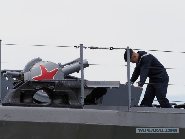 Отряд кораблей ТОФ ВМФ России на военно-морской базе Морских сил самообороны Японии в Майдзуру
