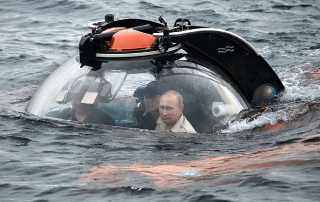 Конюхов планирует поднять со дна моря и захоронить в России останки адмирала Макарова.