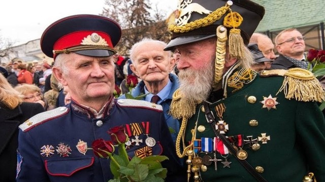 В Сети представили полную версию календаря, вызвавшего неоднозначную реакцию