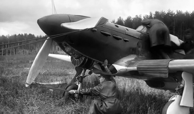 Як-1б. Любимчик сталинских соколов.