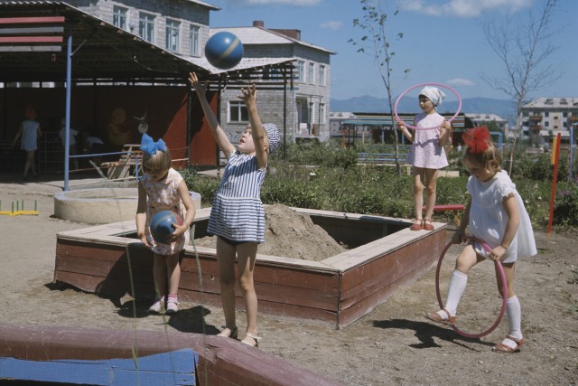 Чехарда и замки из песка. Как проходили летние каникулы в СССР
