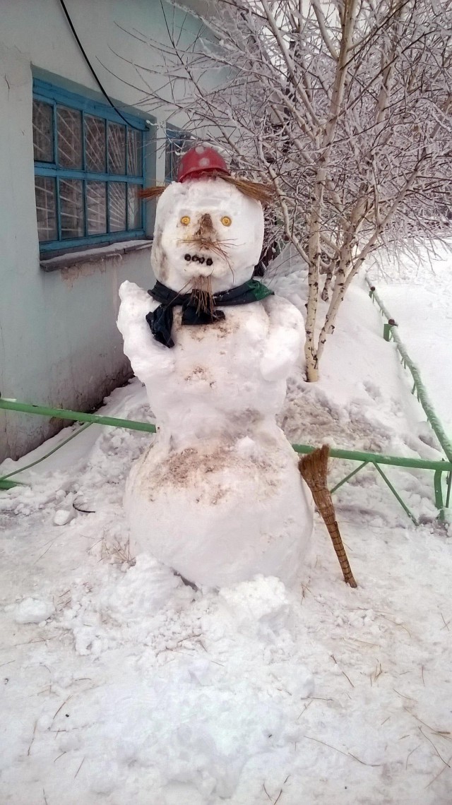 Страшный снеговик