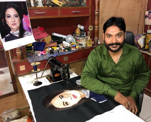 Феноменальный Человек-иголка: индиец вышивает потрясающие картины на машинке.