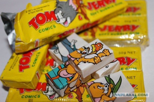 Жевательная резинка Donald и BomBibom