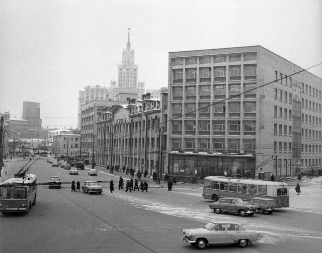 Москва и москвичи. Двадцатый век. 02.09.25