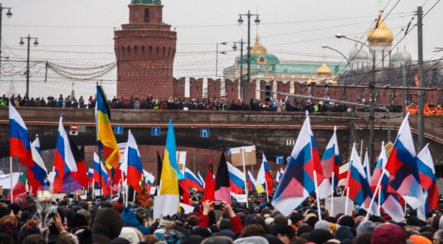 Задержан британский журналист Грэм Филлипс в Риге