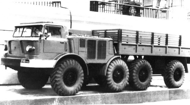 Легендарная 135-я: эволюция брянских ракетовозов БАЗ
