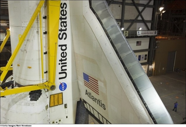 Атлантис доставит "Рассвет" на МКС