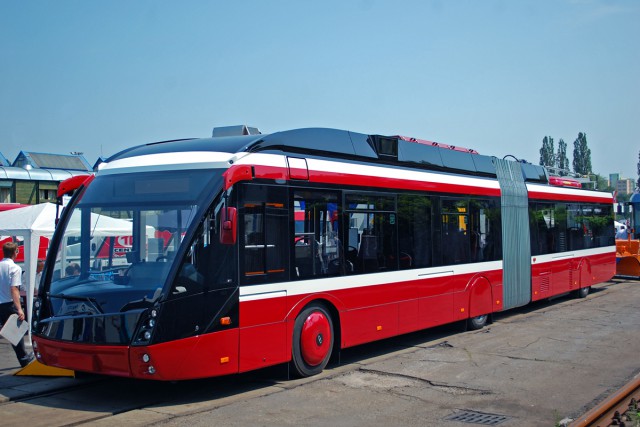 Игра на ЯПе: Угадай АВТО-8