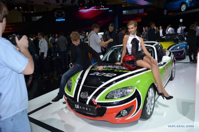 Девушки на ММАС 2012