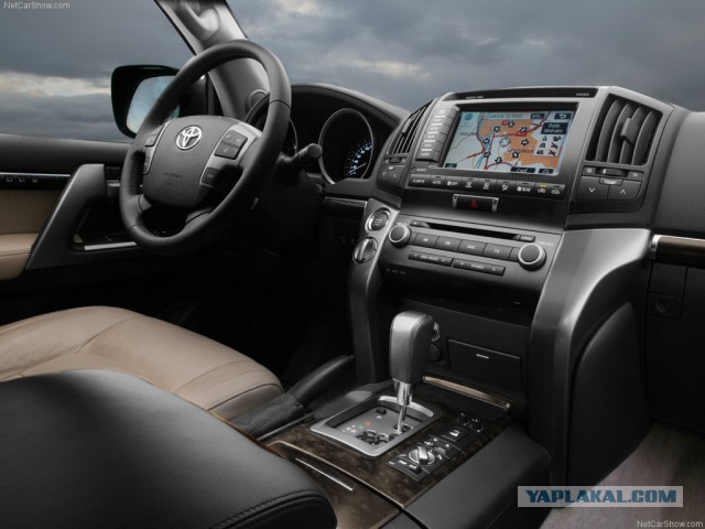 Lexus LX 570 2016г