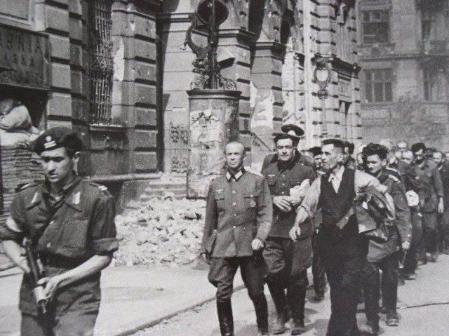 Варшавское восстание.