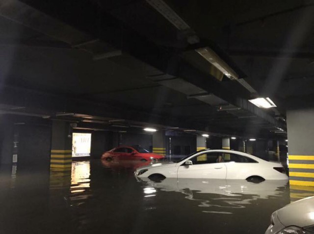Затопленный паркинг в элитном жилом комплексе "Арт"
