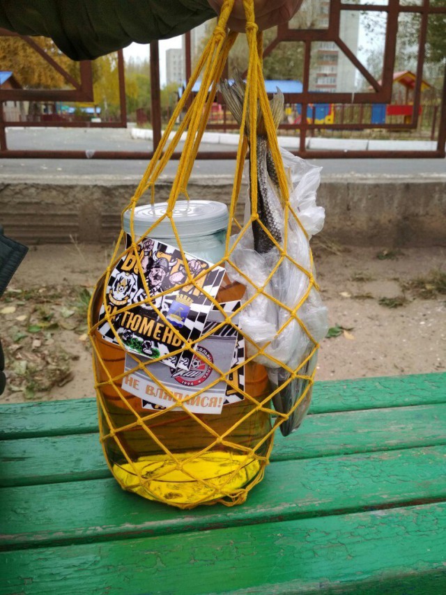 Диалоги о футболе, спорте, хобби.