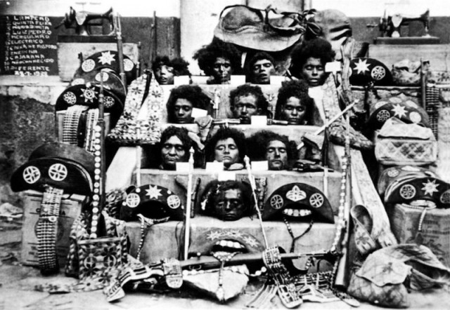 История в фотографиях
