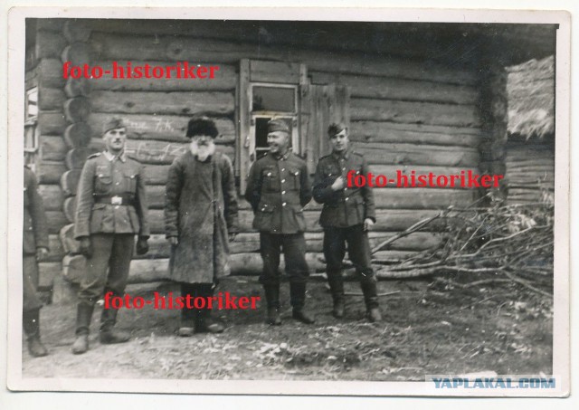 Крестьяне, деревенские  хаты. 1941-1942