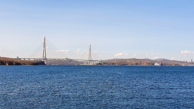 Владивосток – «и только море воды»