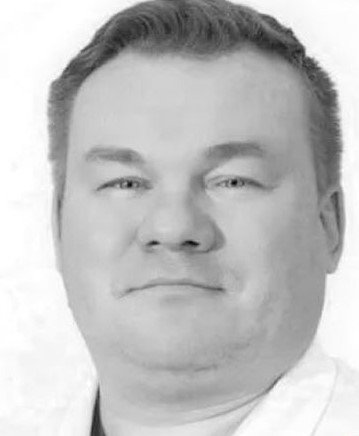 В Подмосковье слепой командир группы минирования убил знакомого хирурга после спора о том, кто больше убивал