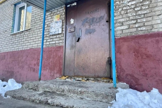 Жителя Алтая осудили за случайное убийство пенсионерки железной дверью