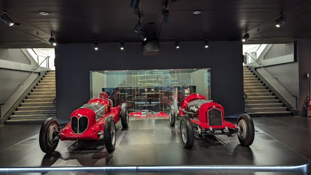 Alfa Romeo museo. Красивых автомобилей пост