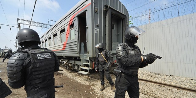 А чё случилось то, вроде на море ехали же