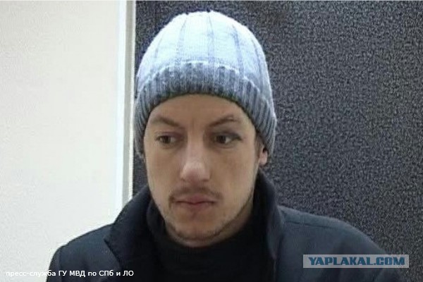 Грабитель устроил резню в салоне сотовой связи