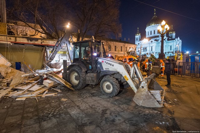 Снос торговых зданий в Москве