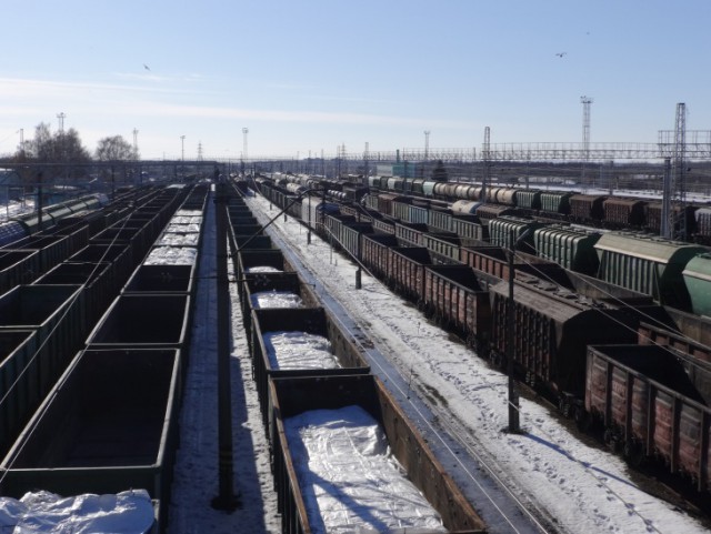 Тем временем в одном из китайских депо