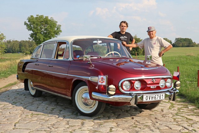 Две самые уродливые машины каждого десятилетия с 1950-х годов