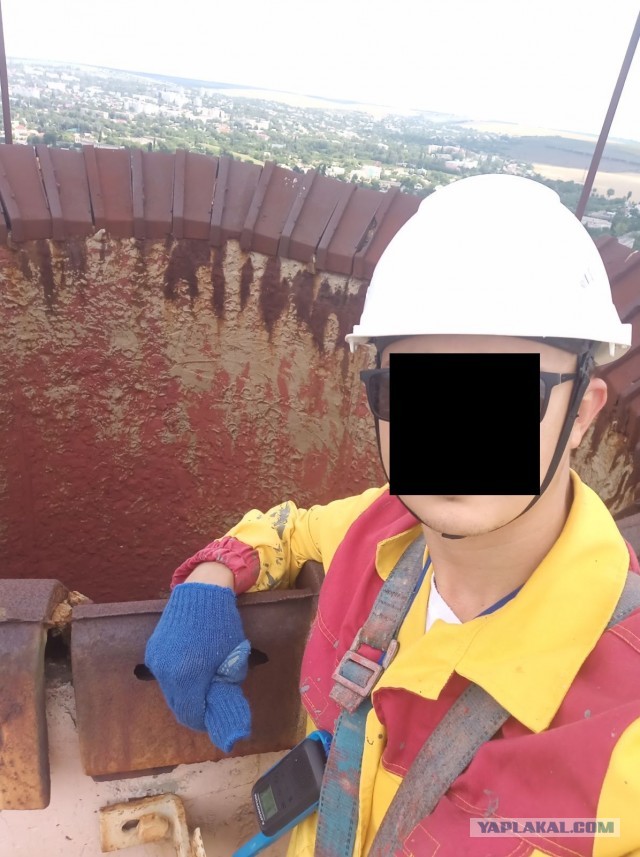 Обрушение трубы на ТЭЦ в Петропаловске, Казахстан.