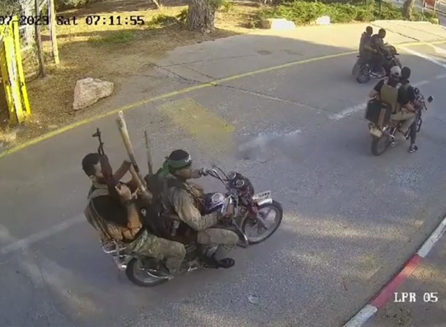 В израильском кибуце Беэри обнаружили более ста тел израильтян