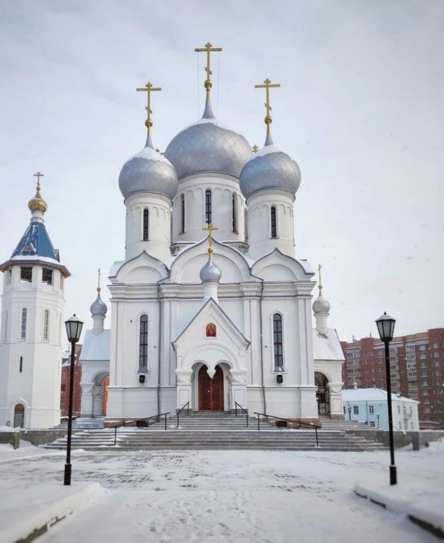 Махал ножом и орал «Аллах Акбар»