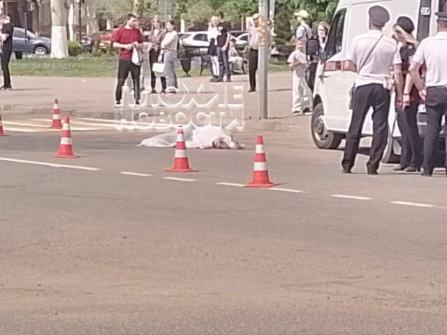 В Краснодарском крае подросток на питбайке сделал "козла" и насмерть сбил старушку: она получила страшные травмы