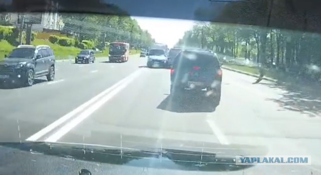 Участник массового ДТП в Нижнем Новгороде опубликовал видео аварии со своего регистратора