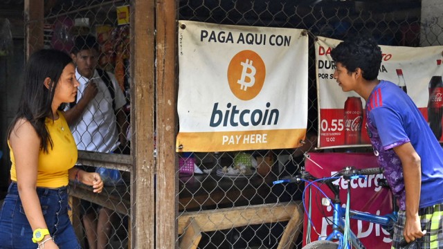 Сальвадор первым в истории стал использовать биткоин как официальную валюту