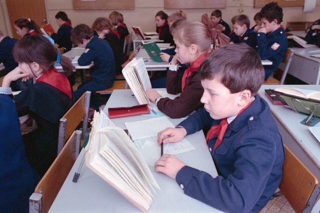 Когда-то ты хотел быстрее вырасти и никого не слушаться.
