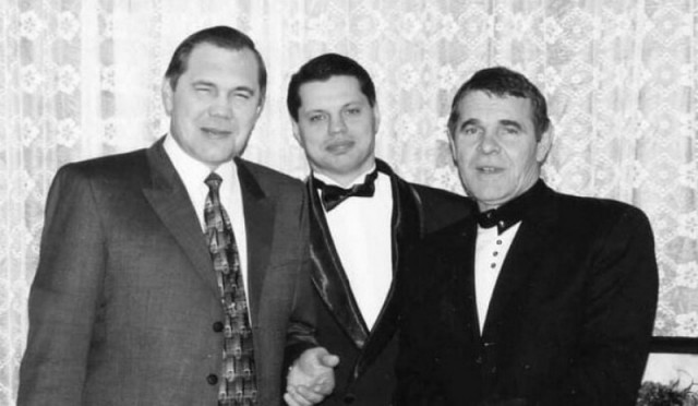 Интересные фото звёзд российской эстрады 90-х: шоу-бизнес, политика и криминал