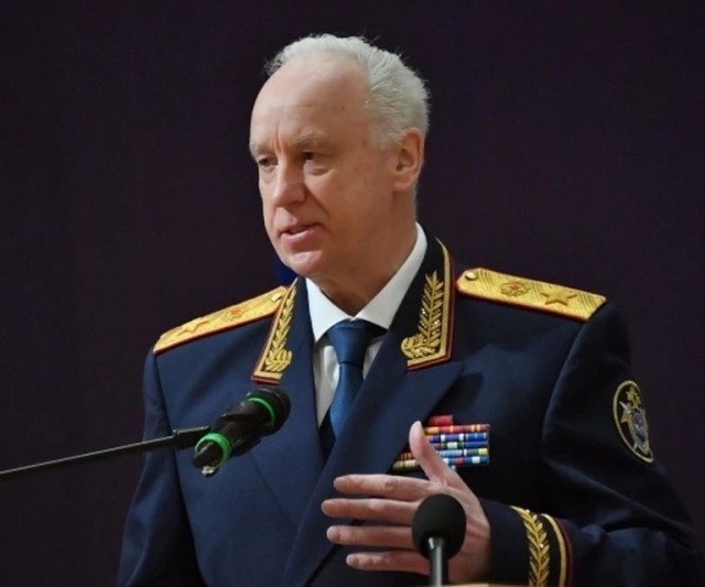 Бастрыкин поручил завести дело по факту драки ученика с учителем в Петербурге