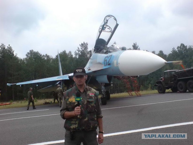На трассу М4 садятся боевые самолеты