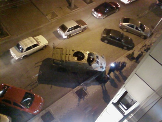 Заплатить кредит на БТР-е.